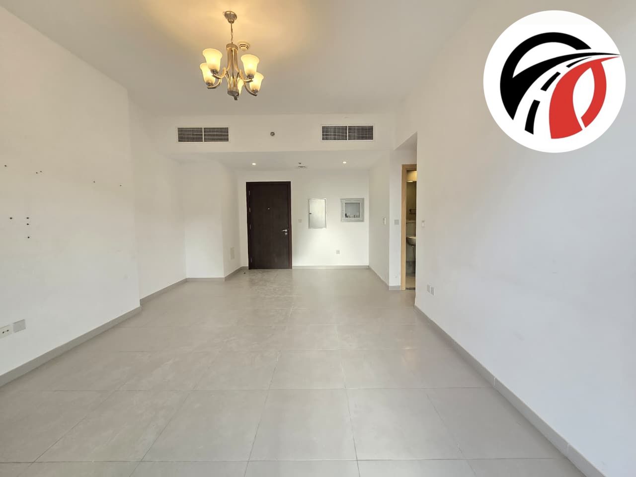 Few Steps From Mulla Plaza | Prime Location | 2Bhk Available For Rent