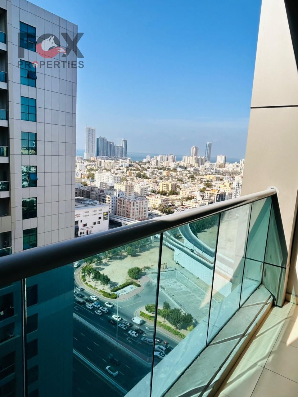 **100% freehold for all nationalities, open view of the Corniche, Grand Mall and Ruler’s Palace, high floor, modern design, ready handover, strong inv