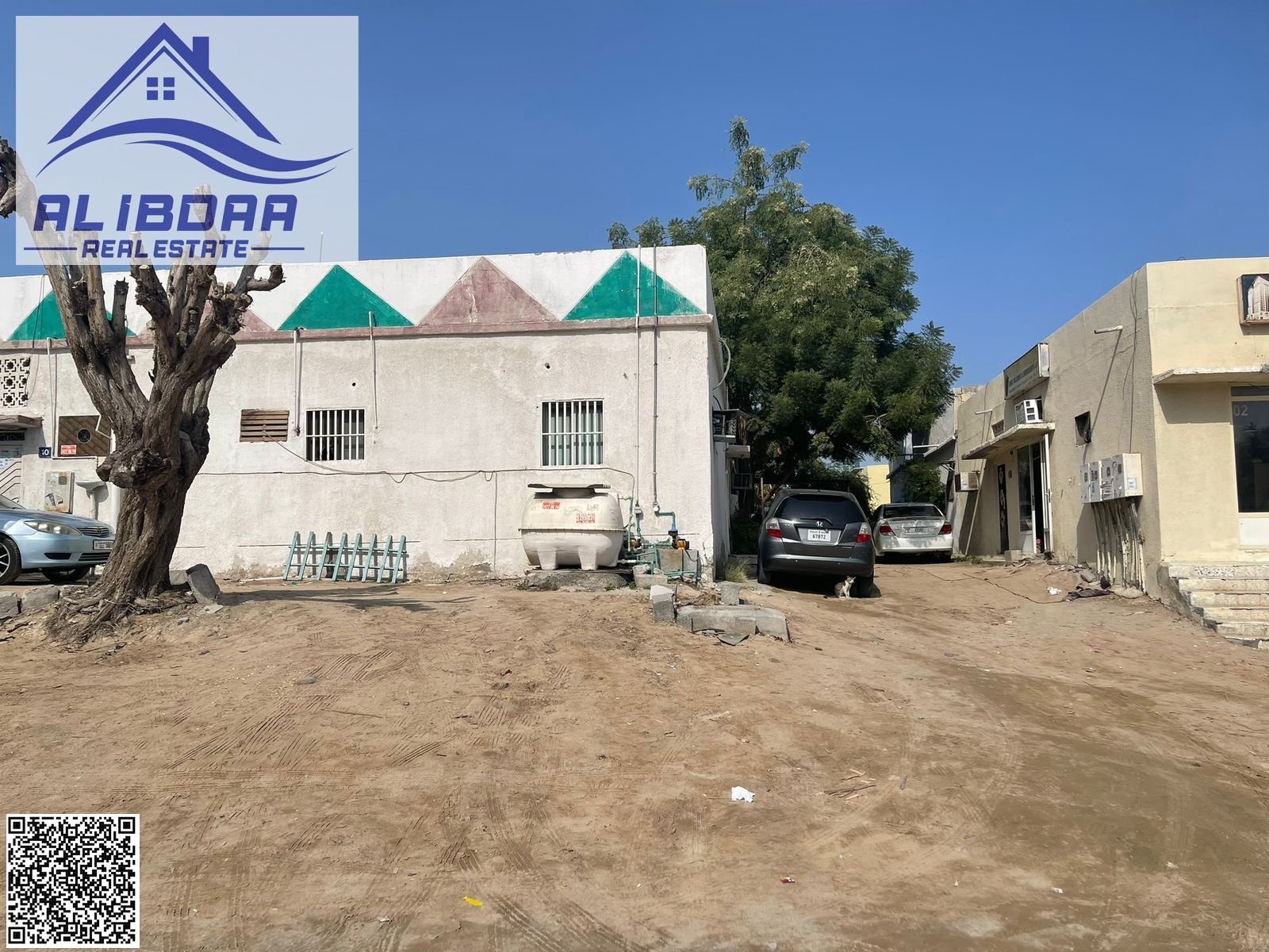 Traditional Arabic house for sale in Ajman, corner lot on two streets and an alley