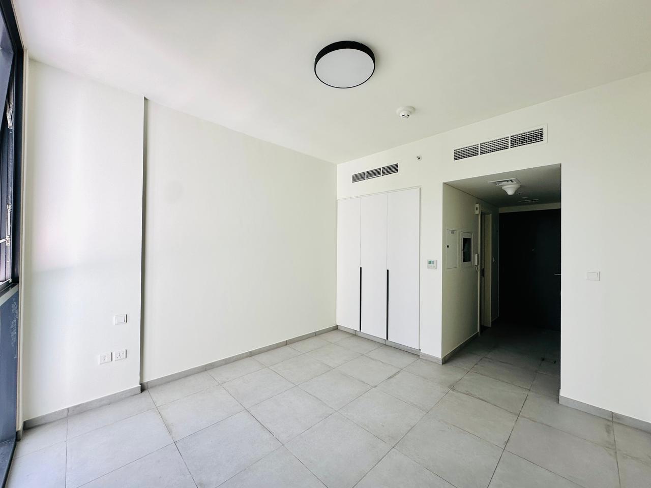Studio available for rent Riff 1 aljada area sharjah