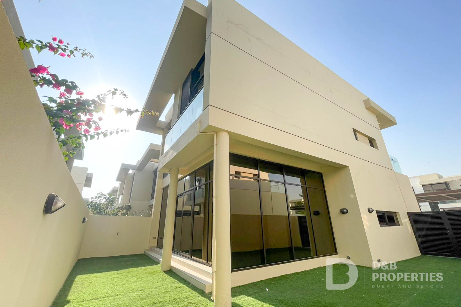 The Park Villas | Excellent Condition | Vacant
