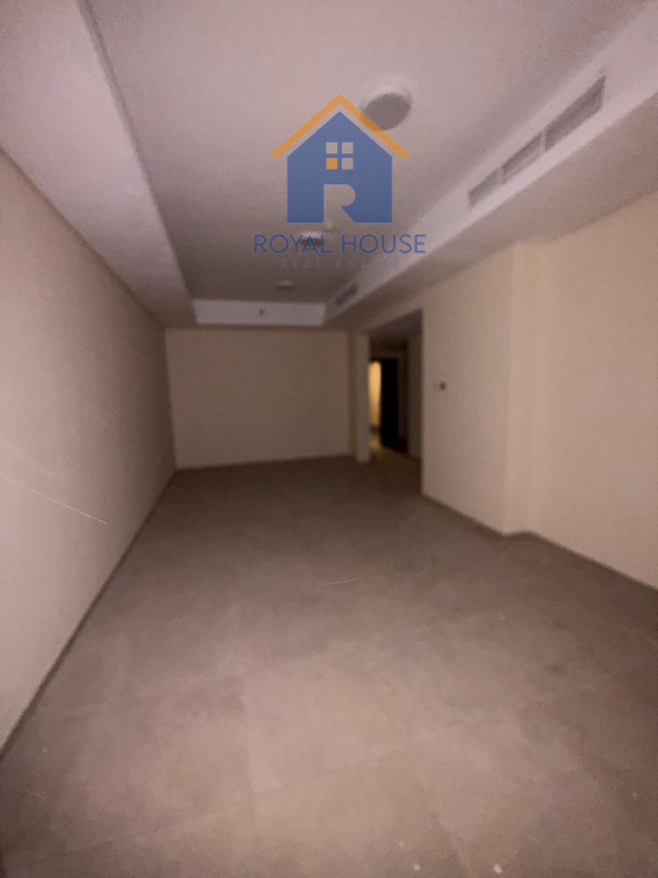 Open view | Dedicated parking | Central A/C