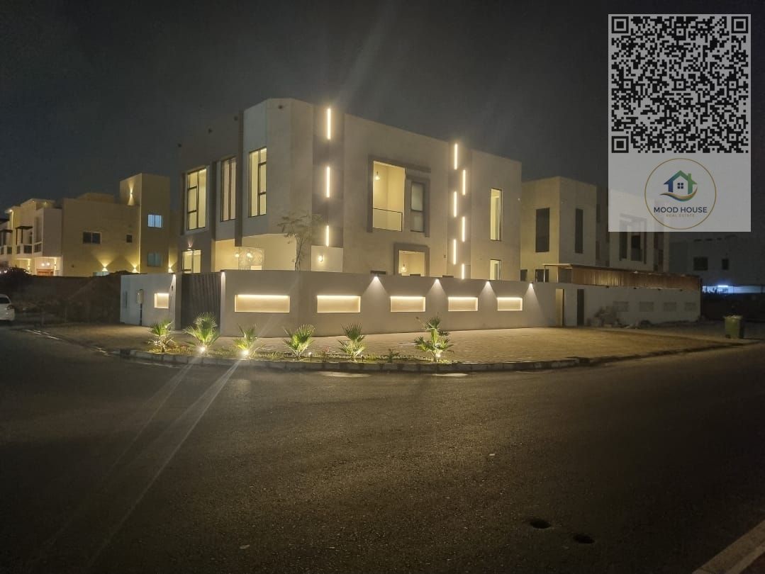 A special villa for annual rent located in a prime area, designed for comfortable family living. The villa offers a spacious layout, a quiet environme