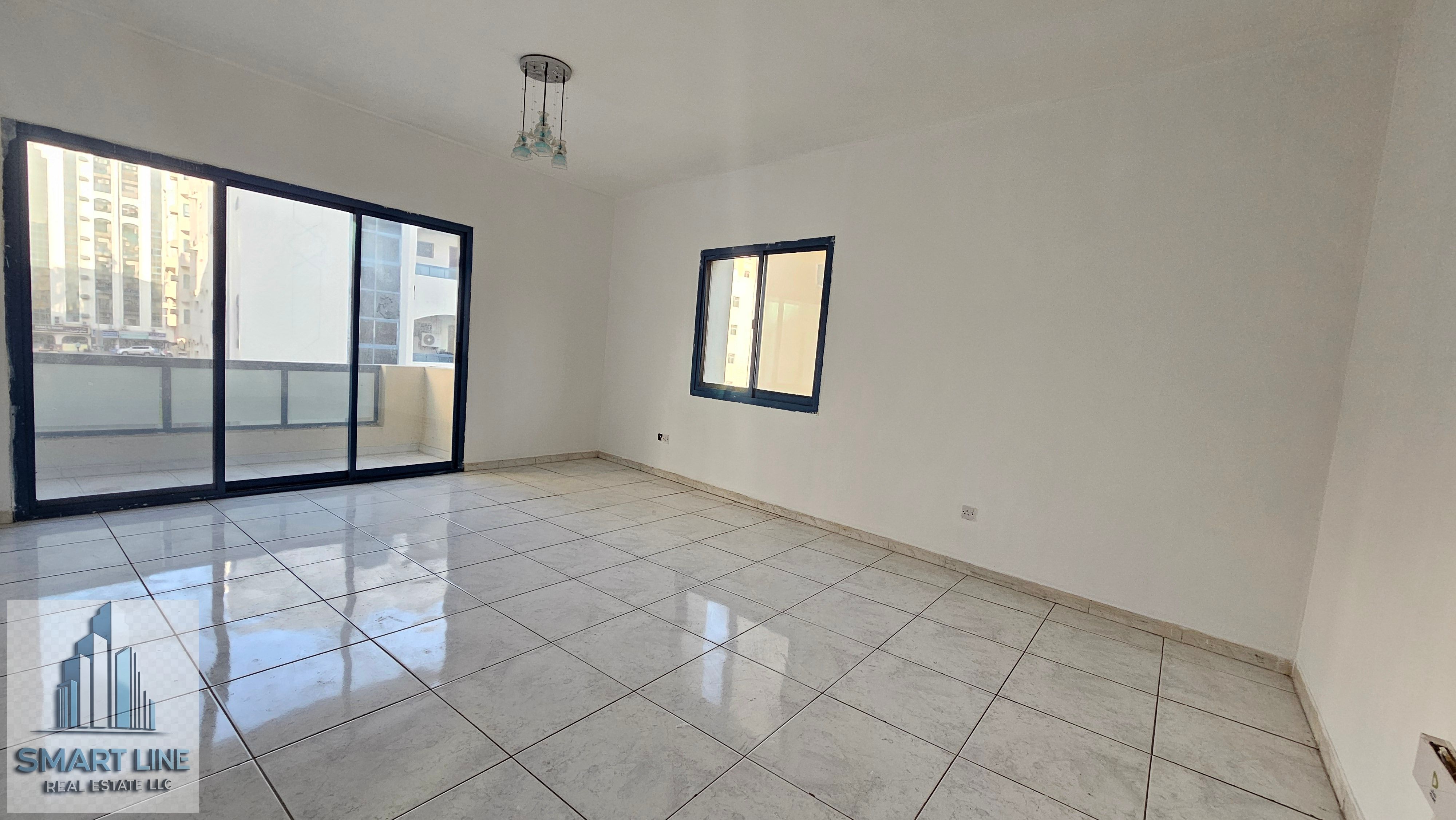 FULLY SUN LIGHTED : VERY HUGE 2 BHK WITH BIG BALCONY AND FULL FAMILY BUILDING WITH WARDROBES