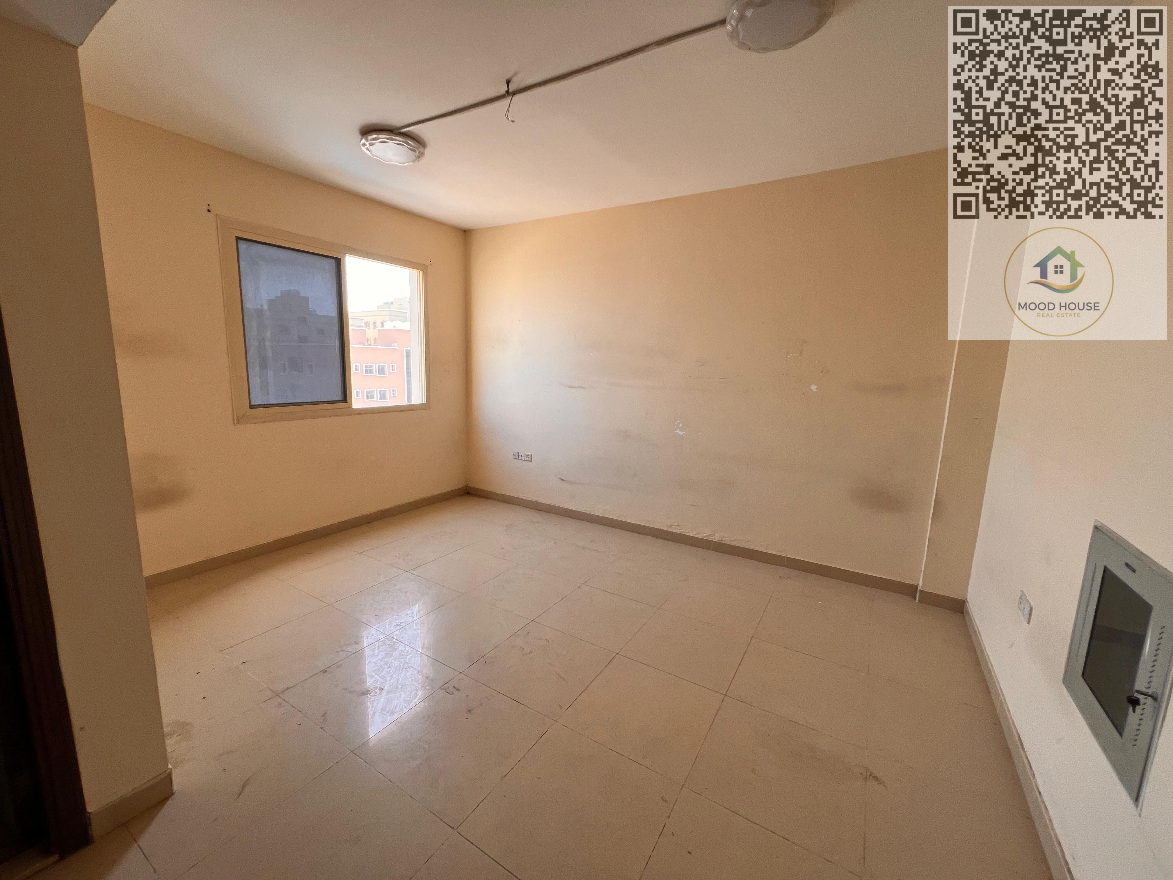 For annual rent at a special price and immediate occupancy in a prime location