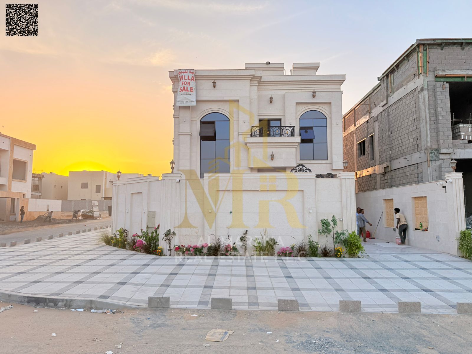 Villa with all-inclusive price (electricity, water, air conditioning, registration and ownership fees) on the main street, ready to live in, in the mo