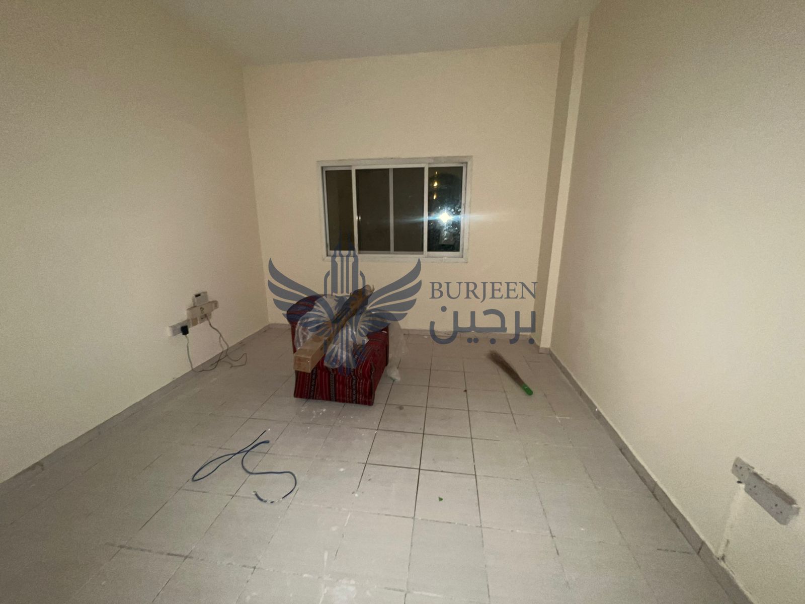 Limmeted offer 1 Bhk 2 washroom central AC central GAS