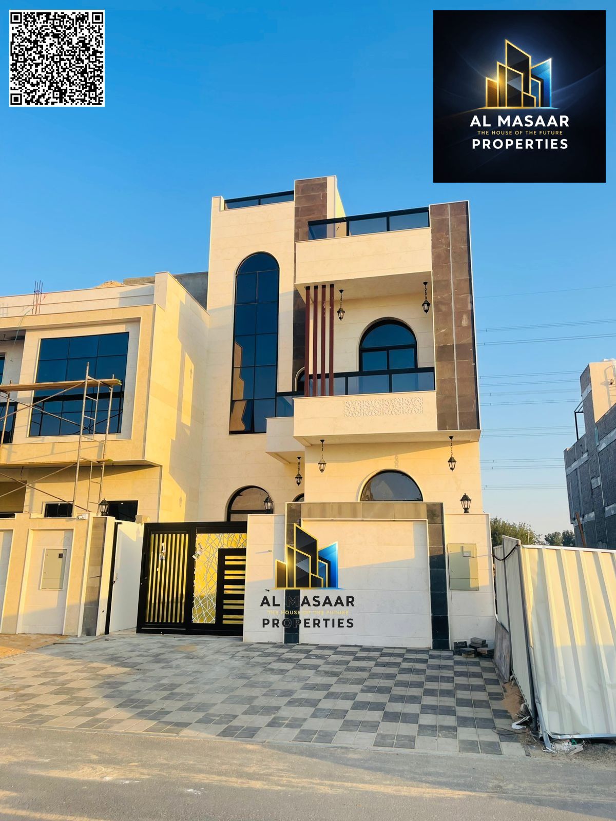 Two-story townhouse with a roof, freehold ownership for all nationalities. Price includes registration fees.
