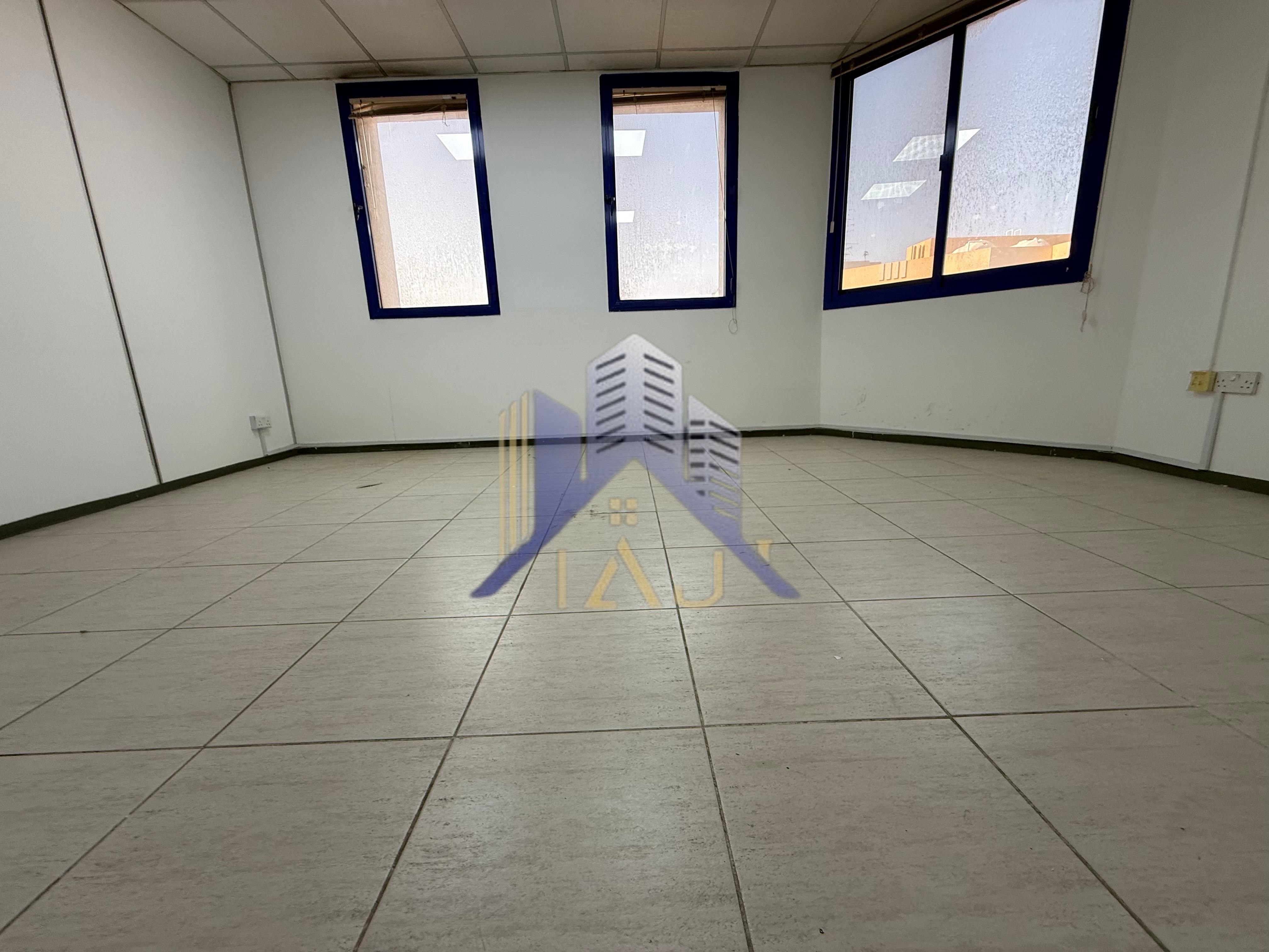 Separate Office in Hor Al Anz East – DEWA & Chiller Free