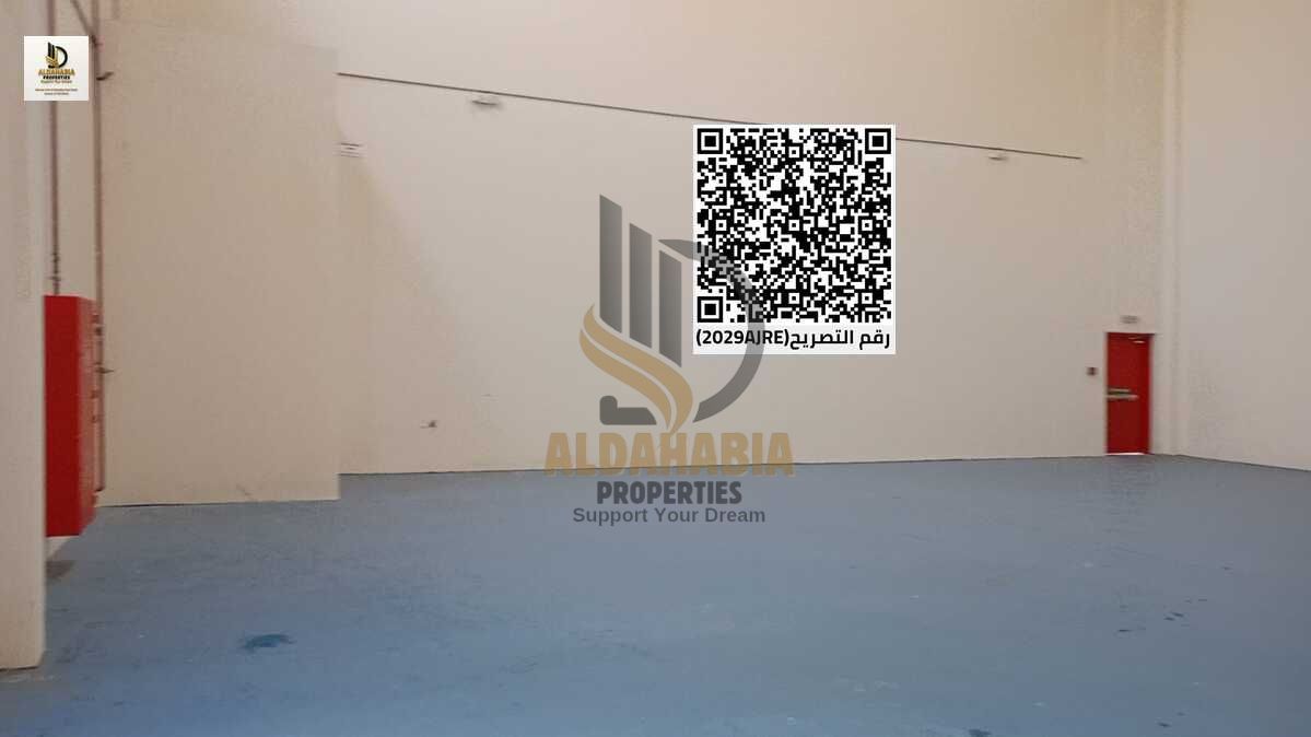 Warehouse for rent in Umm Al Thuoob Industria