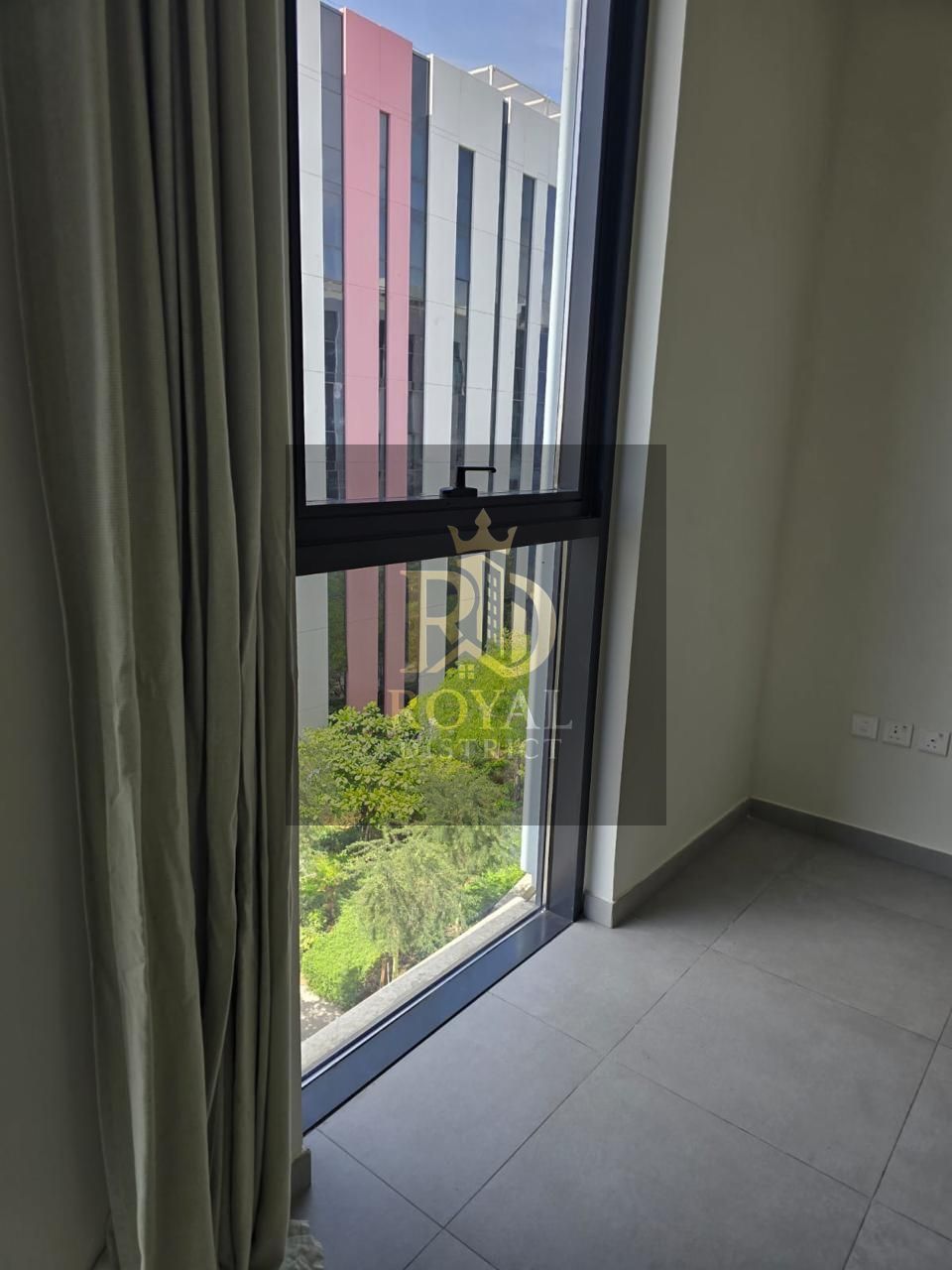 SUPER DISTREES DEAL | 1 BED + HALL | PRIME LOCATION | LUXURIOUS LAYOUT