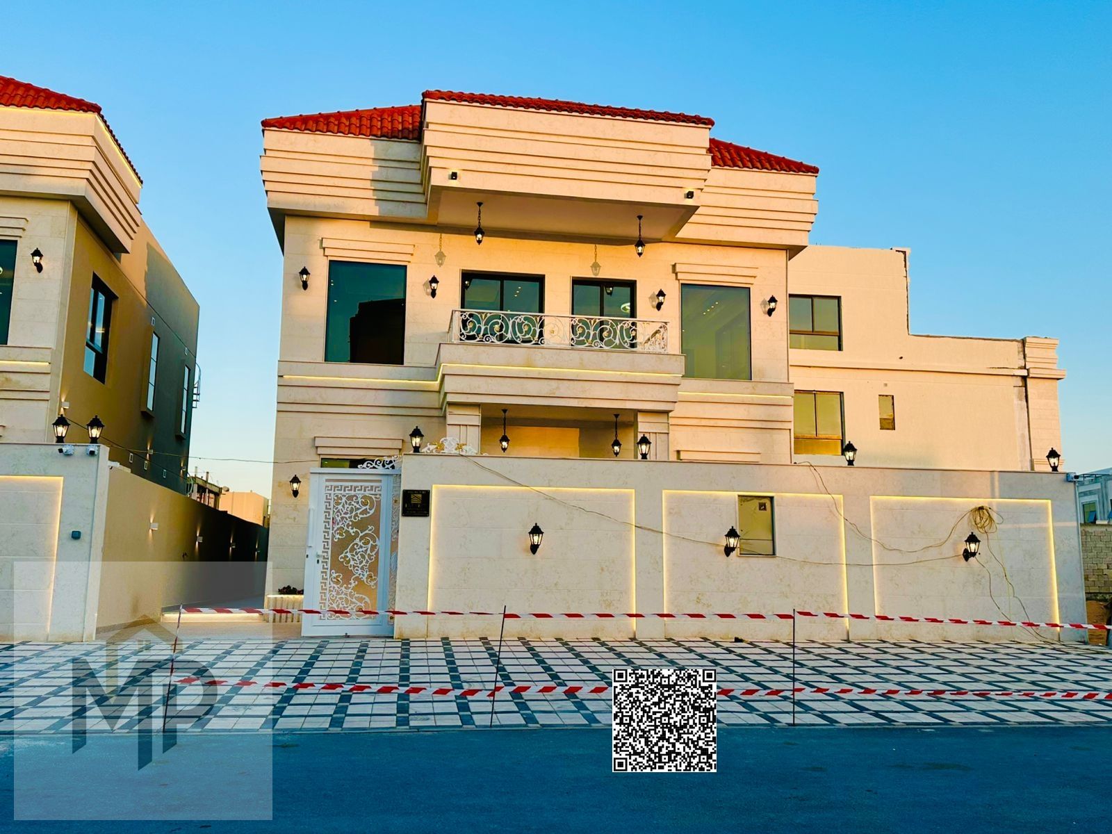 Villa for sale - two floors - with a spacious yard and negotiable price - near Sheikh Mohammed Bin Zayed Road - freehold ownership for life for all