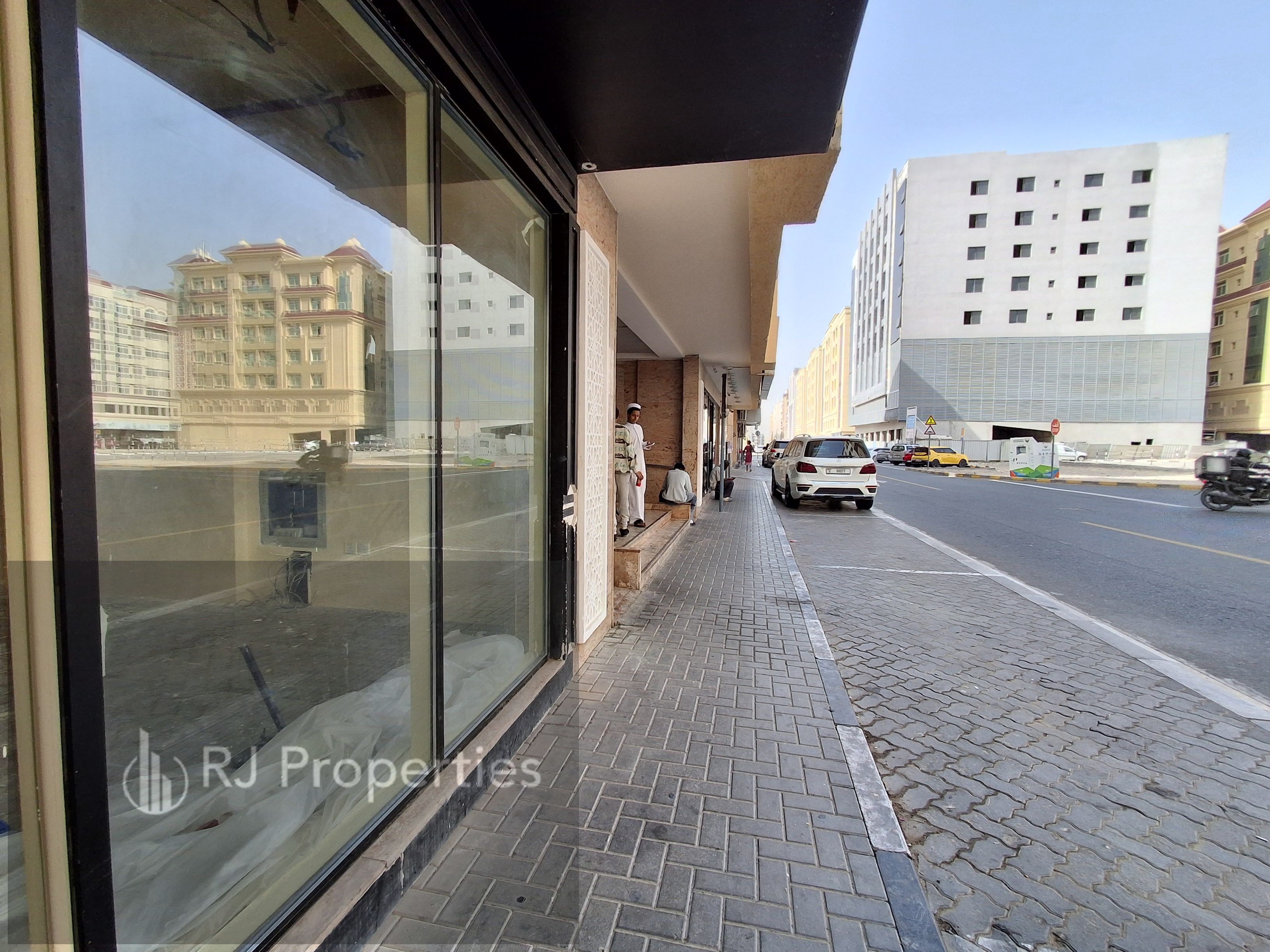 Prime location - Family Area - Suitable for All kinds of business
