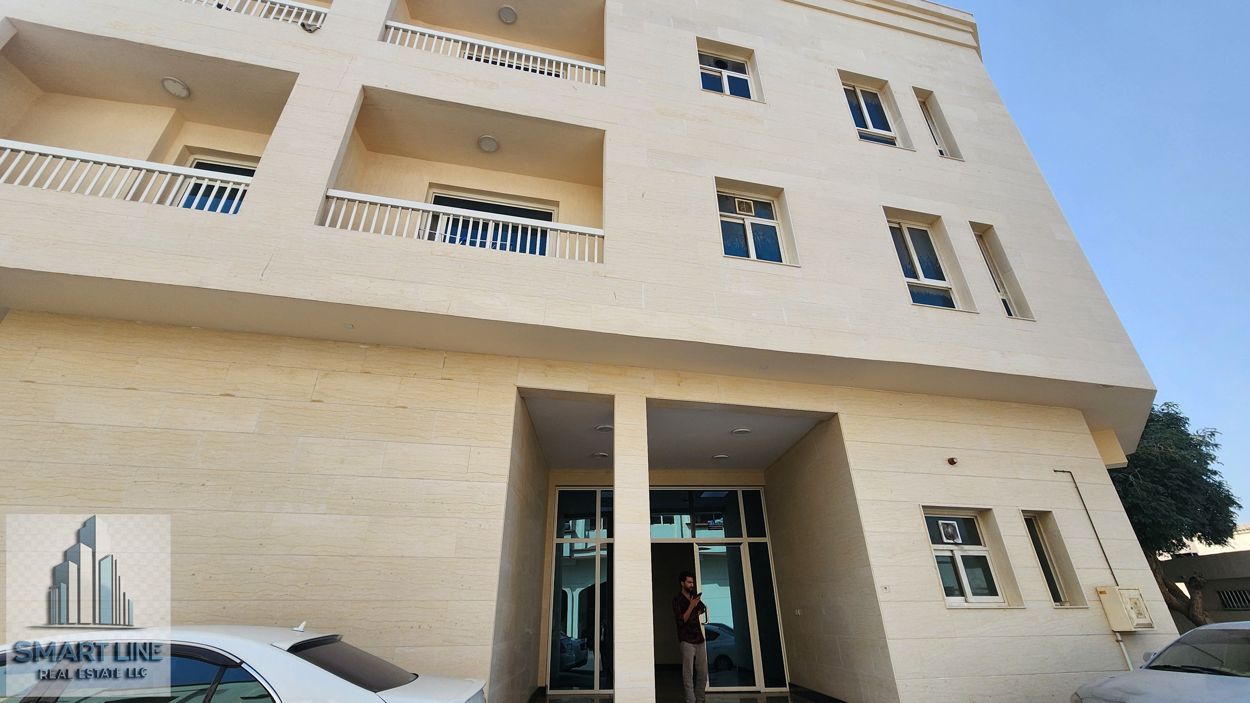 BRAND NEW BUILDING STUDIO FLAT AVAILABLE WITH ALL SEWA BILL CLOSE TO NMC HOSPITAL MAYSLOON