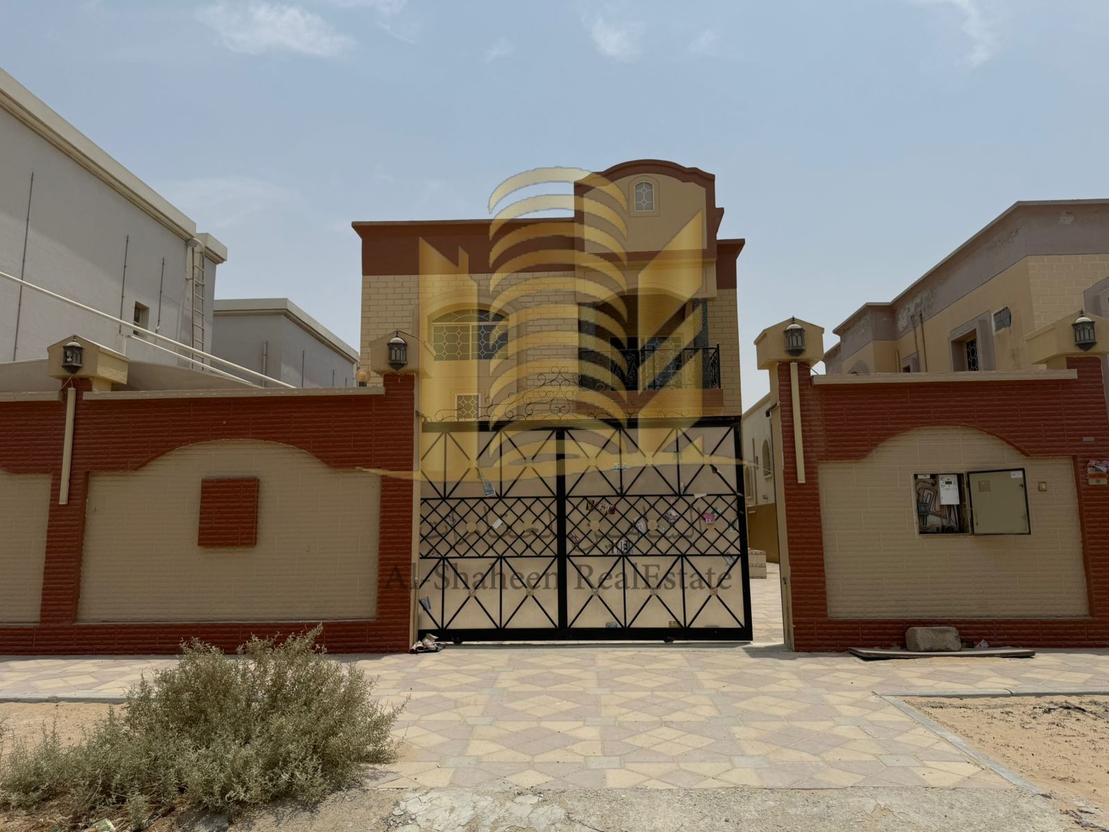 Villa in Al Rawda 2, Ajman, for annual rent. 5 master bedrooms, large area.