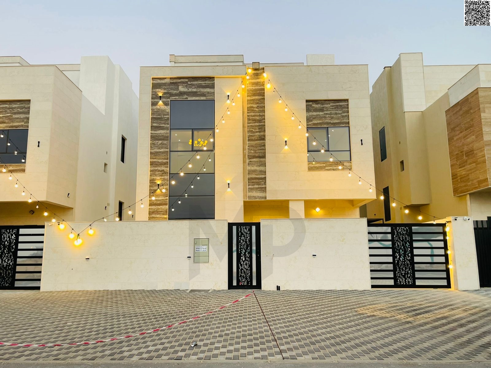 Luxury villa in Al-Haliou, two floors and a roof, with a modern design, including registration and ownership fees, 7 master bedrooms, freehold ownersh