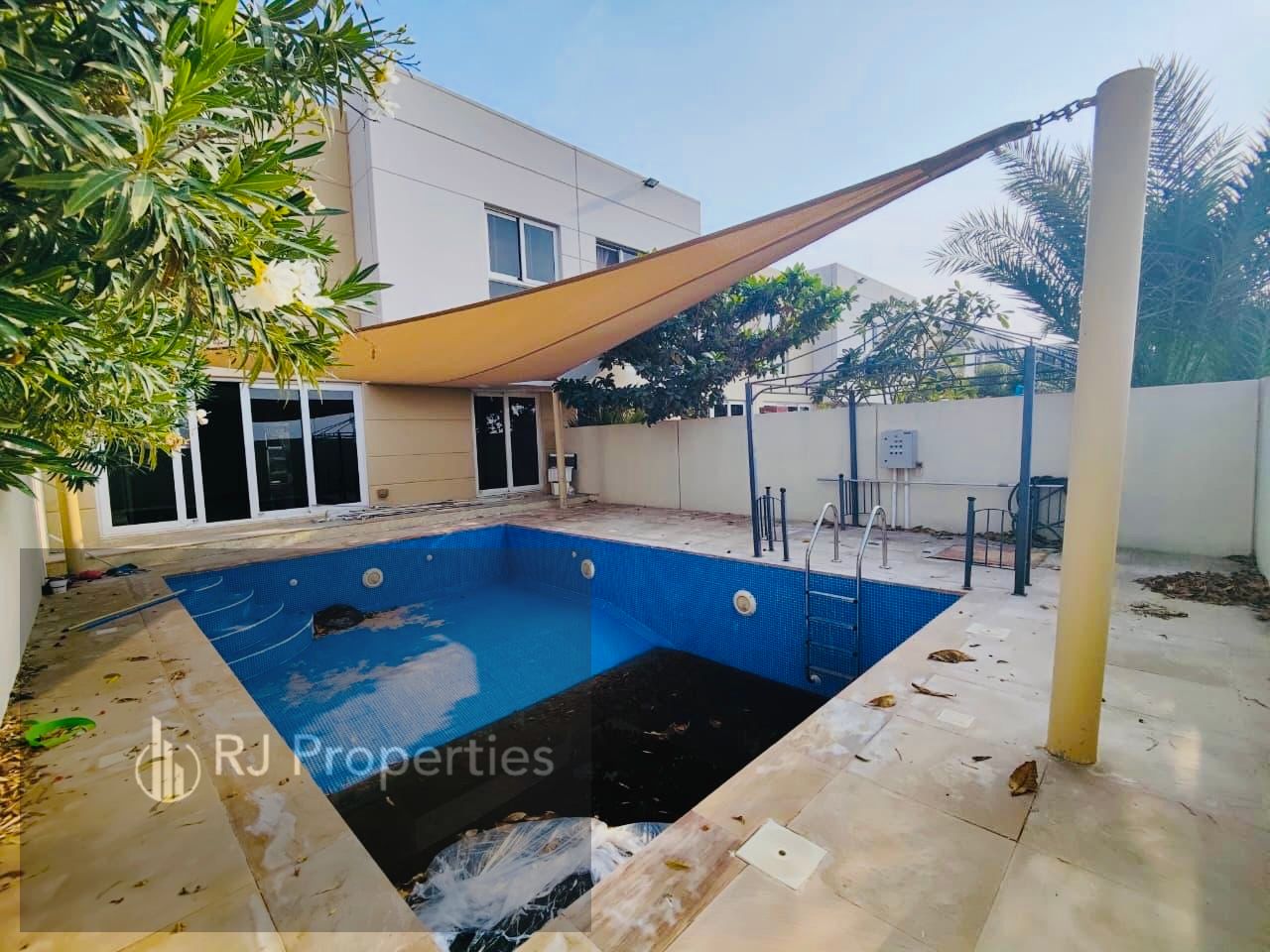 LUXURY 4BHk WITH POOL IN AL ZAHIA NEAR SHARJHA airpot school zone