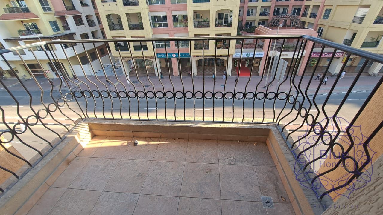 New renovations! 2BR+ laundry room Prime location oud metha