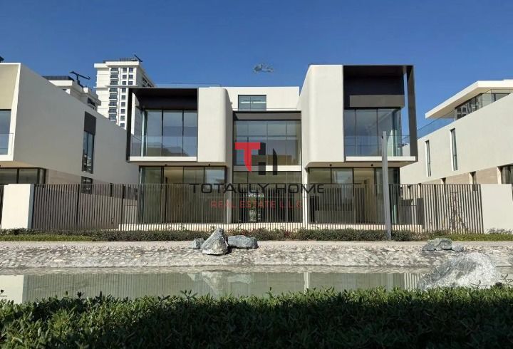 Sophisticated Living | Address Hillcrest Villas | Luxury Lifestyle
