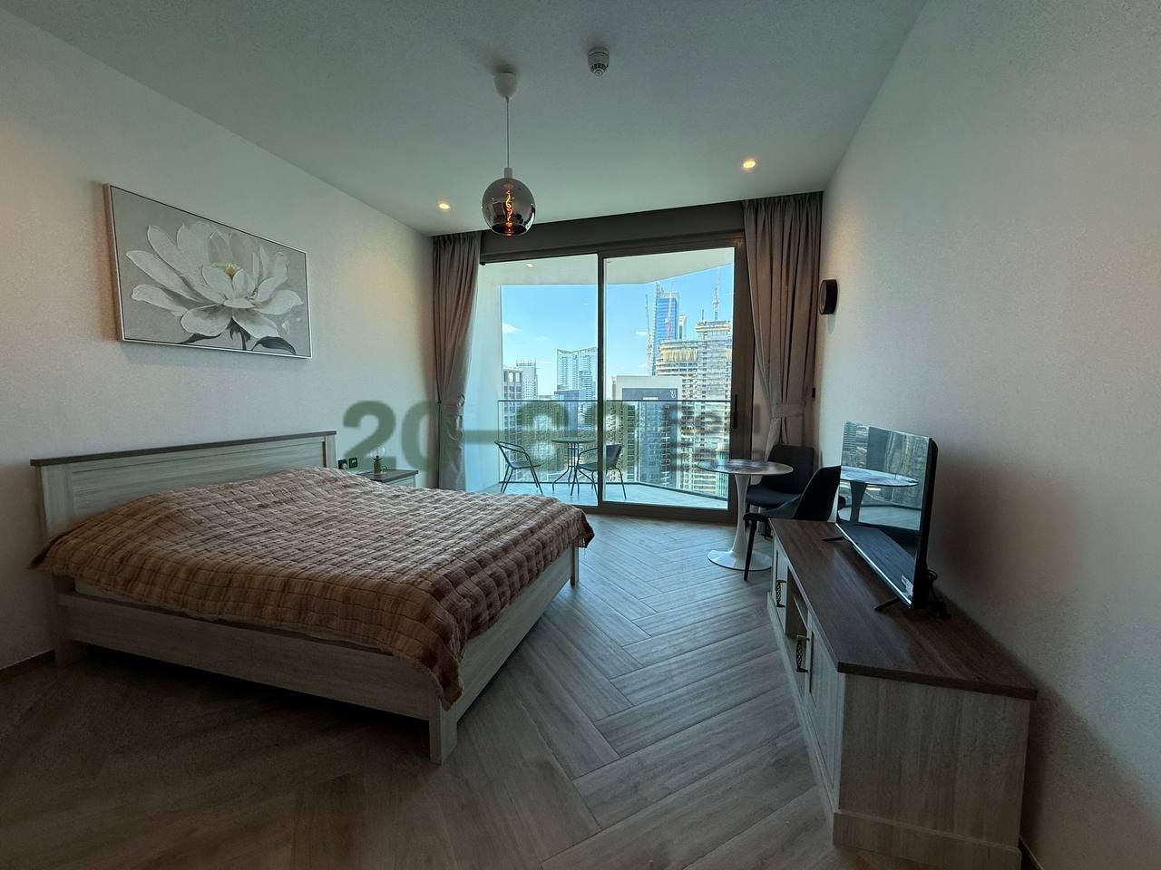 Fully Furnished l Prime Location l Huge Layout