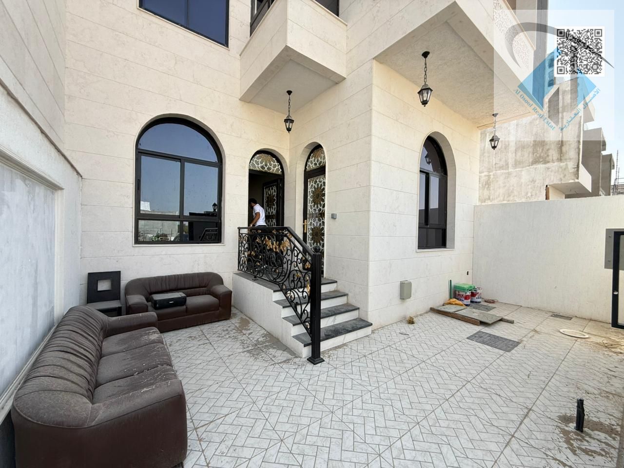 Villa for sale, including registration and ownership fees, with monthly installments starting from 5000 dirhams.