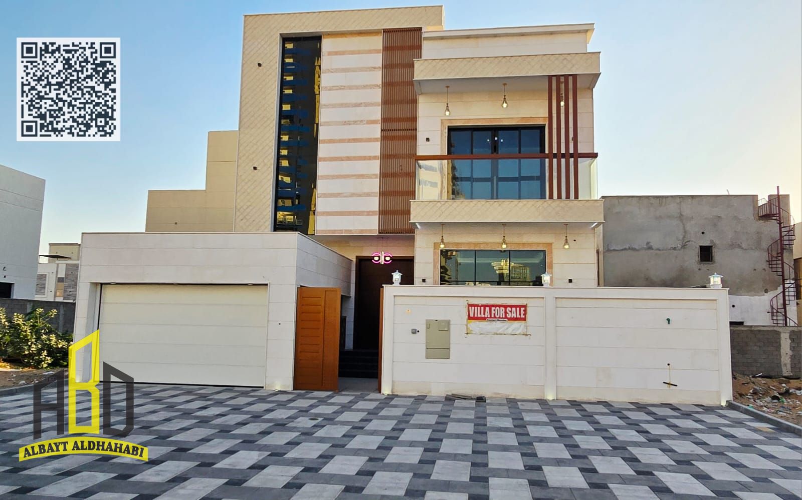 Luxury villa for sale, including water and electricity, close to all services, freehold ownership for all nationalities.