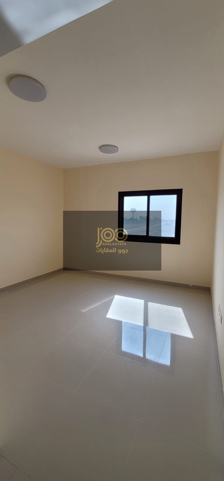 A room and a hall are available in Umm Al Quwain, the first resident