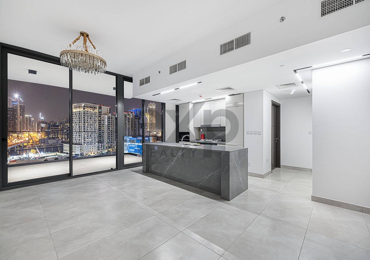 2 Bedrooms| Corner Unit| Canal view