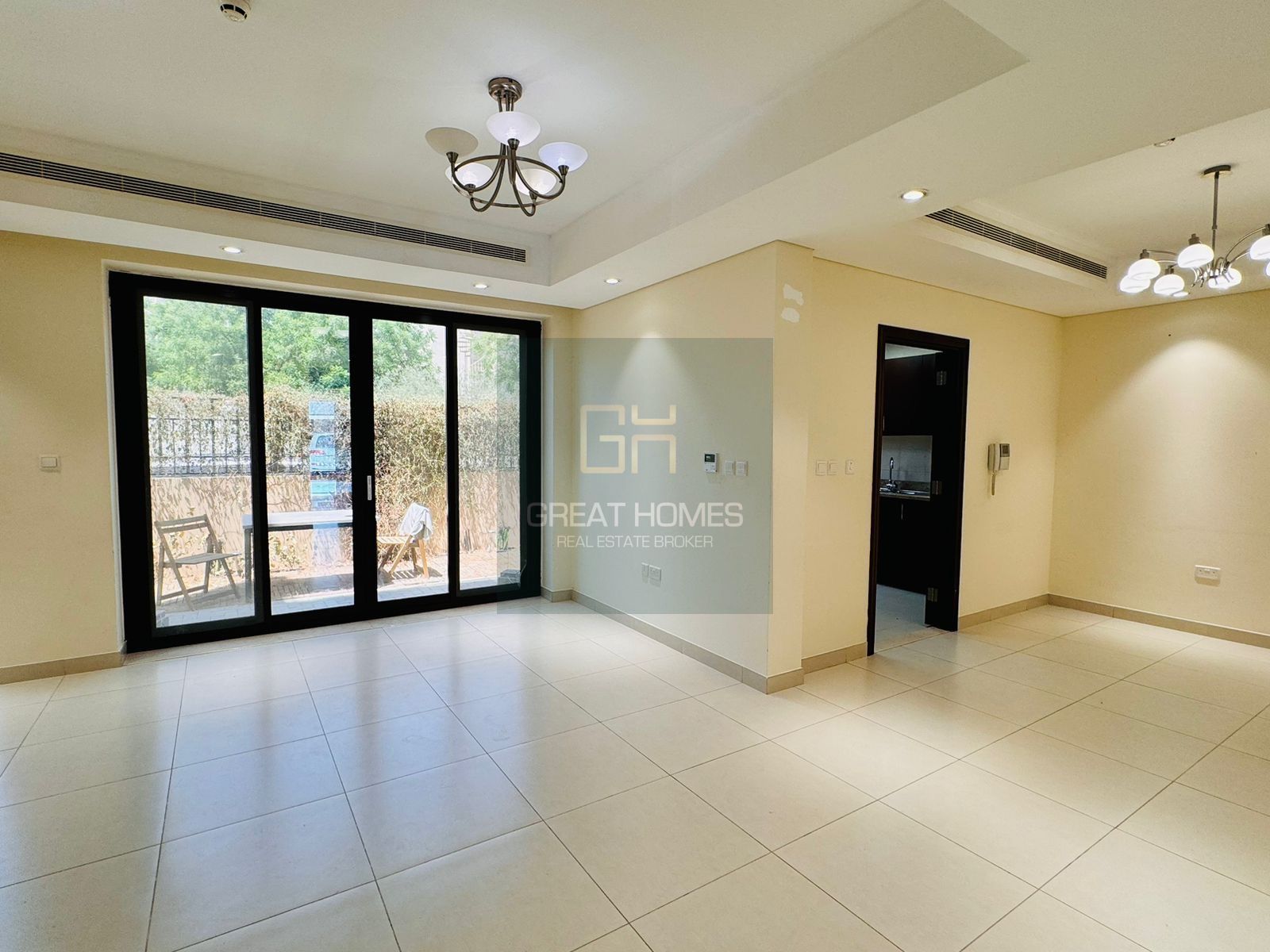 Specious 5 Master Bedroom Villa for Lease