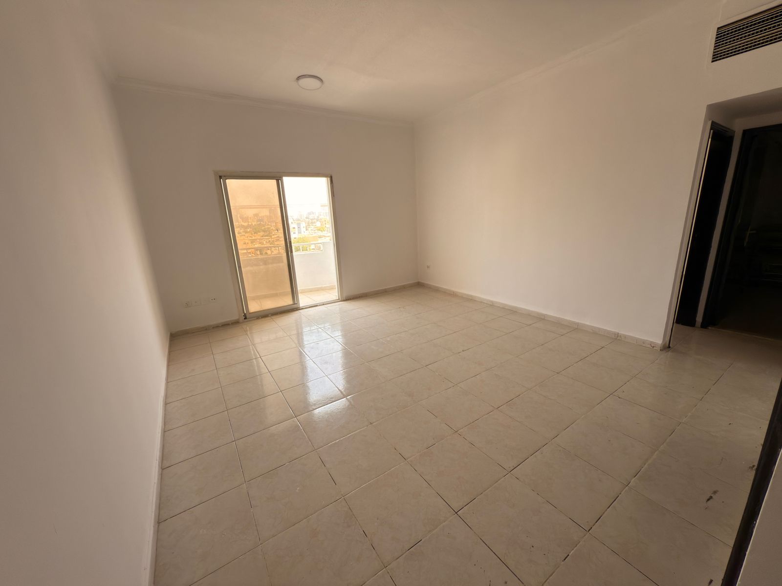 A one-bedroom apartment in Al Rashidiya – Old Traffic Street, behind the Grand Mall and close to Ajman Corniche, in a prime location combining tranqui