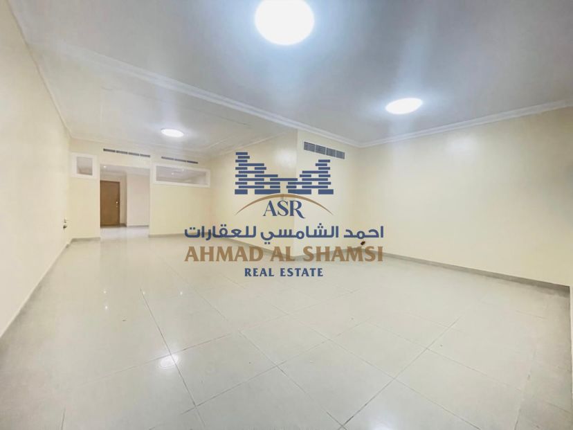 Luxurious 3BHK+ Maidroom || Hot Offer One Month Free || Wardrobes || Easy Access To Dubai || Ready To Move