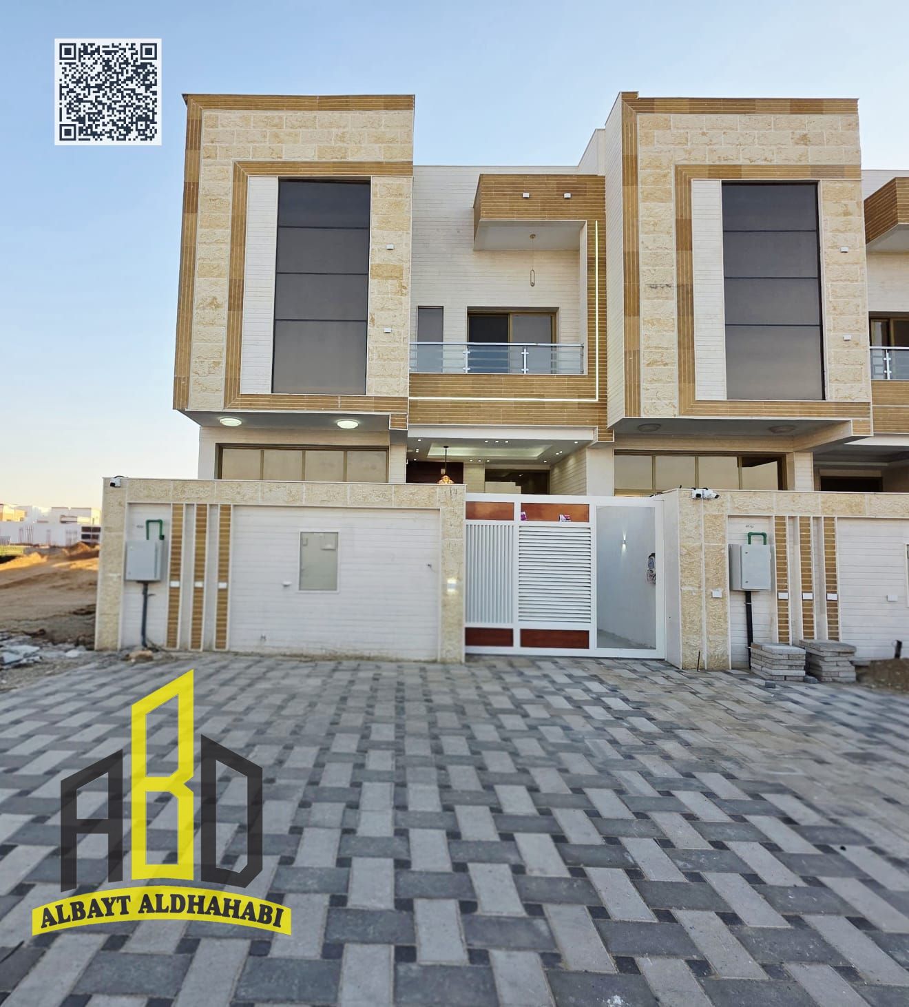 Villa for sale, including registration fees, water, electricity, water desalination unit, and facing a garden, at a very attractive price.