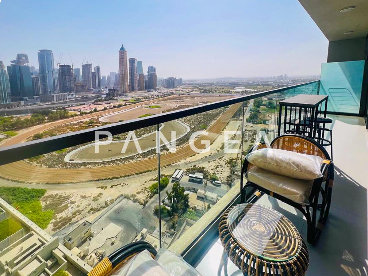 Vacant | Mesmerizing Open View | Open Kitchen