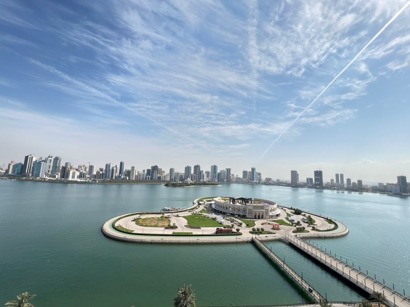 AC, parking, free gym & pool, spacious, sea-view balcony, maid room, laundry, 5 baths, easy Dubai/Ajman access