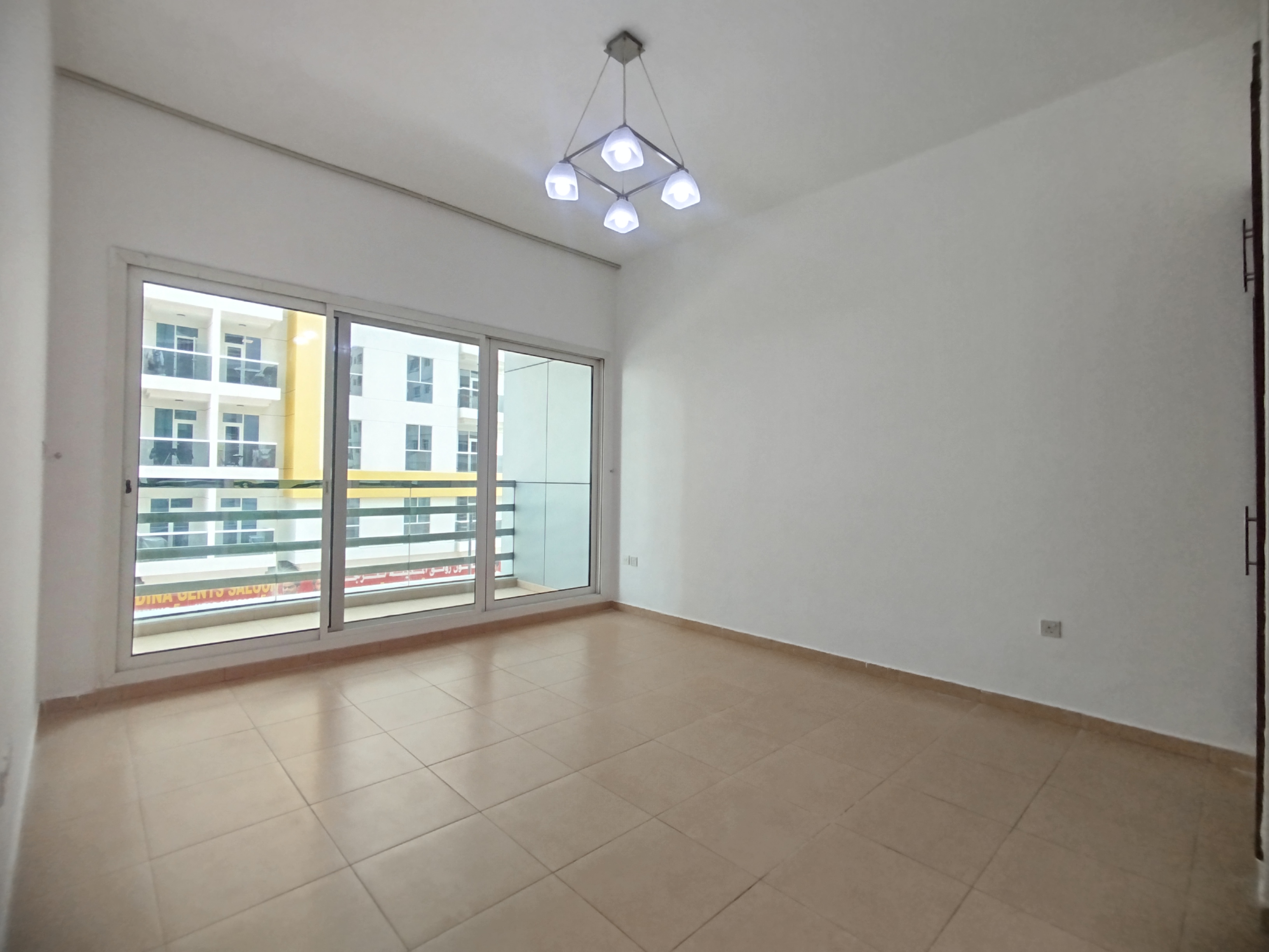 Luxury 1BHK Like Brand New Spacious Family Bld Near Pond Park Gym Pool Parking Maintenance