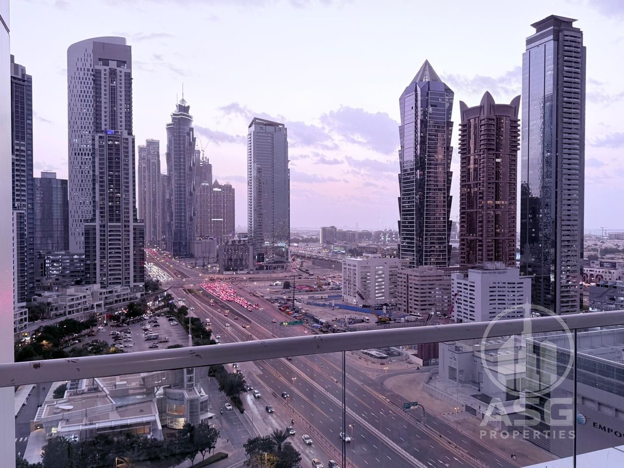 Fully Furnished |Upgraded 1 Bed | Spacious