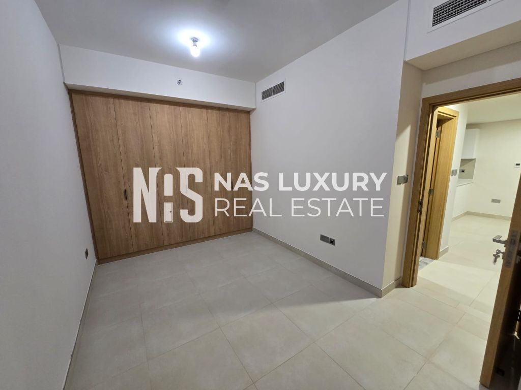 High Floor | Canal & Open Views
