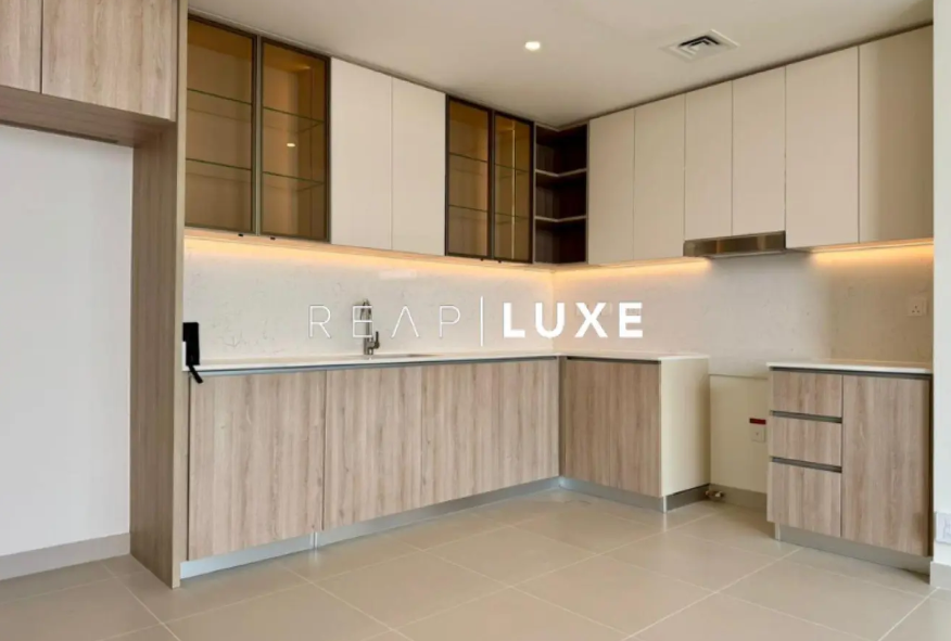Unfurnished | Spacious Layout | Modern Unit