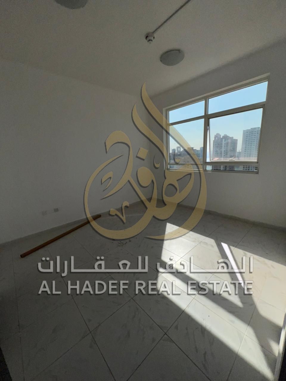 Experience luxury: Hotel apartment with panoramic views and free parking