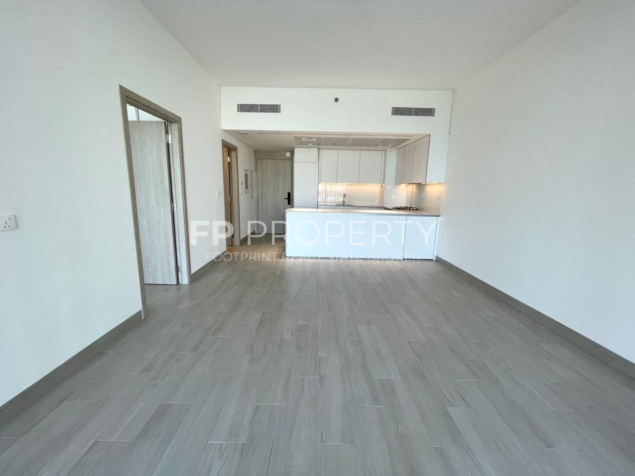 BRAND NEW / FULLY FITTED 1BHK / GARDEN VIEW /