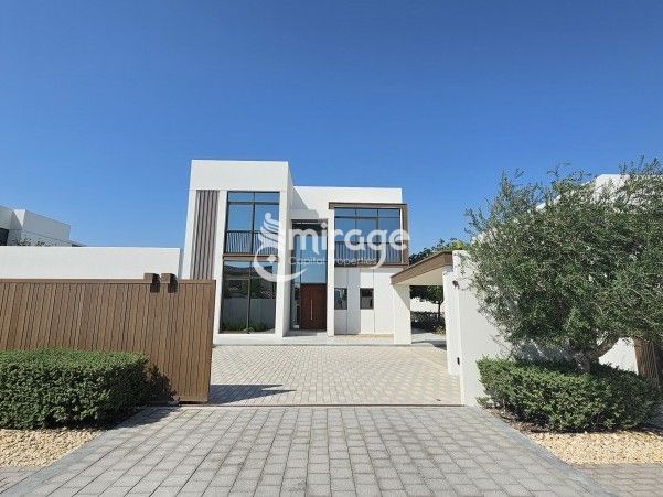 Vacant 4BR Villa | Premium Finishes | Prime Location