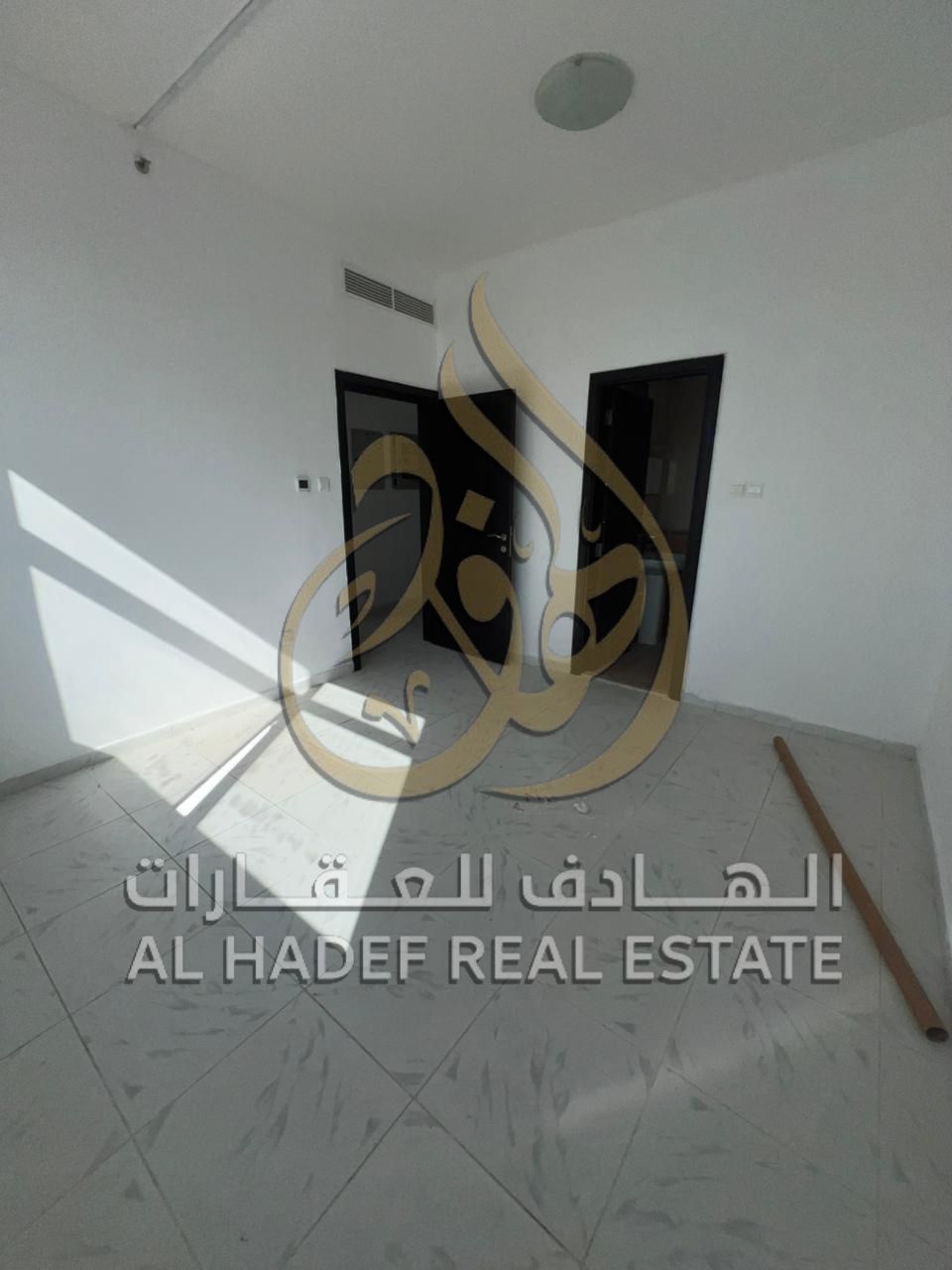 Two-bedroom apartment with living room, free parking, and free maintenance. 3 bathrooms. Payment in 4 or 6 installments.
