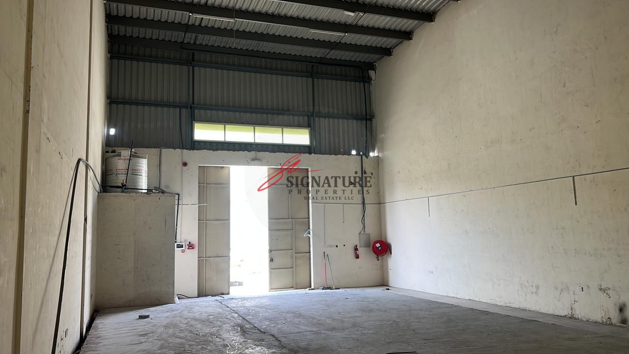 2000 SQRFT WAREHOUSE AVAILABLE FOR RENT IN JURF INDUSTRAIL AREA