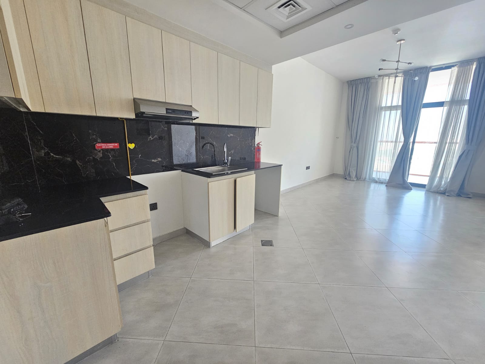 Modern 1BR with Big Balcony | Open Skyline View | Ready to Move In