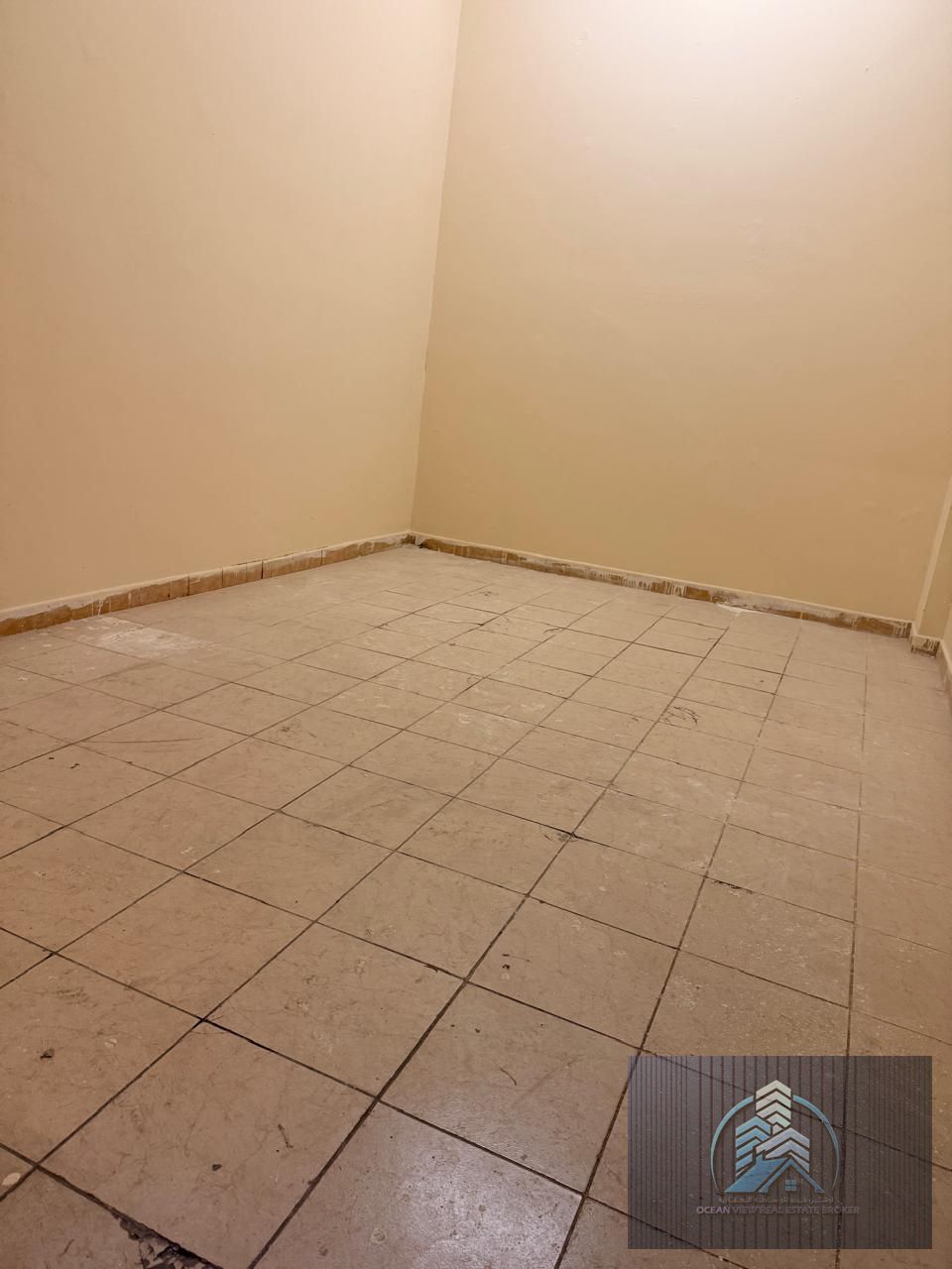 WELL MAINTAINED ROOM FOR RENT 3200/MONTH 6 PERSONS