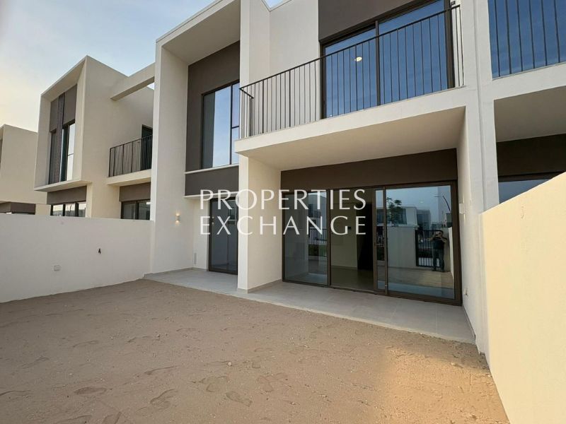 Park View | Prime Location | Near Golden Beach