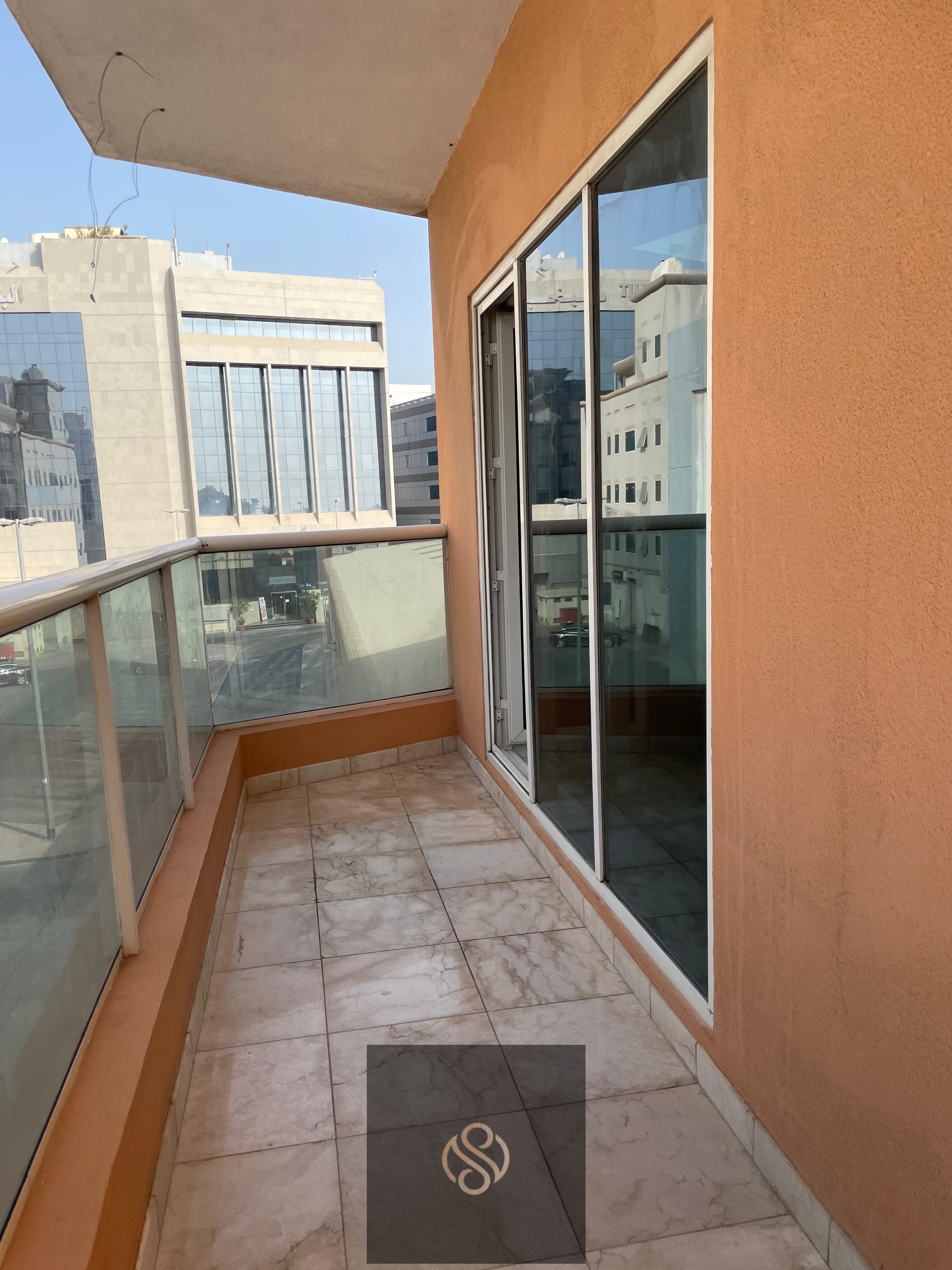 OFFICE FOR RENT | ATTACHED BALCONY | WALK TO ABUBAKAR METRO