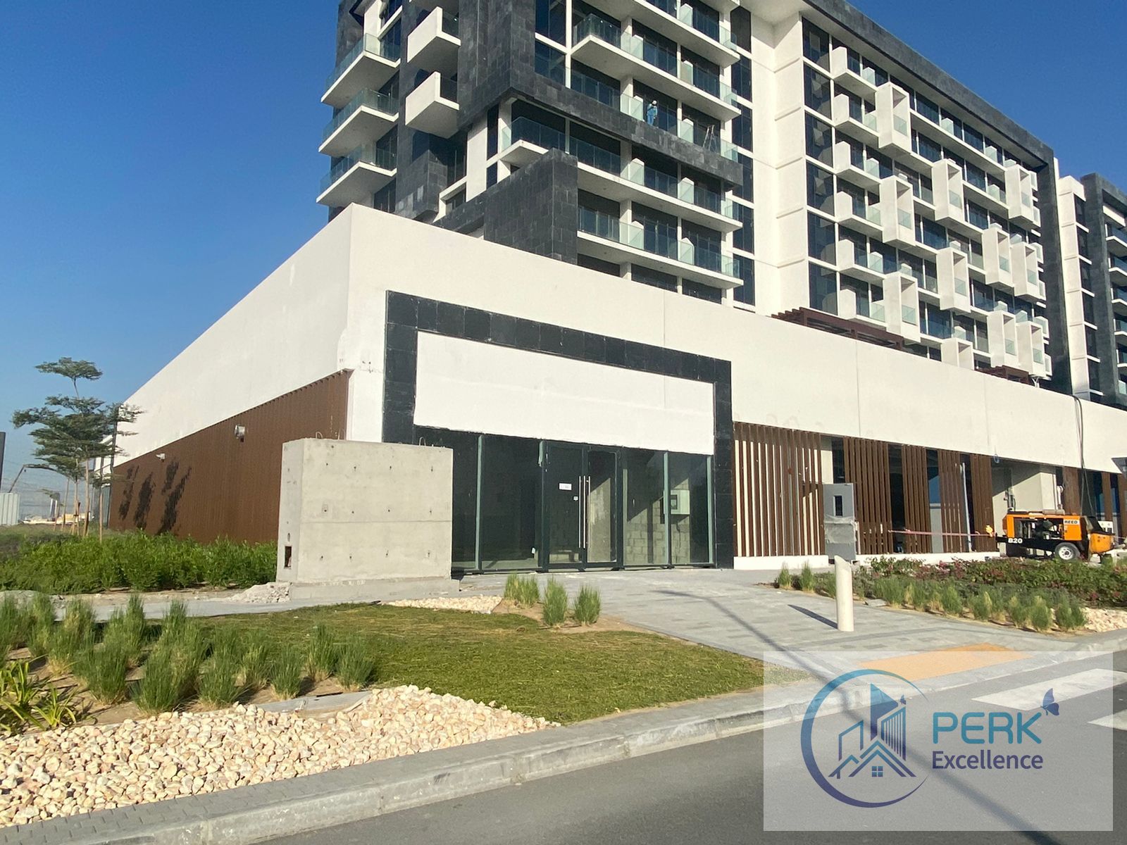 Retail Shop for Rent | Prime Location | Azizi Riviera 3, Meydan