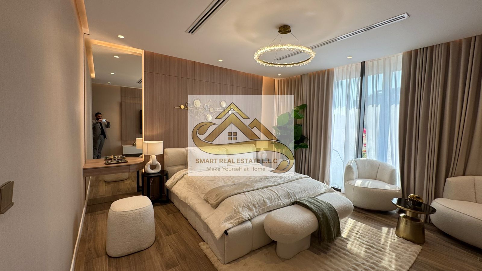 Cash Studios, an integrated residential complex