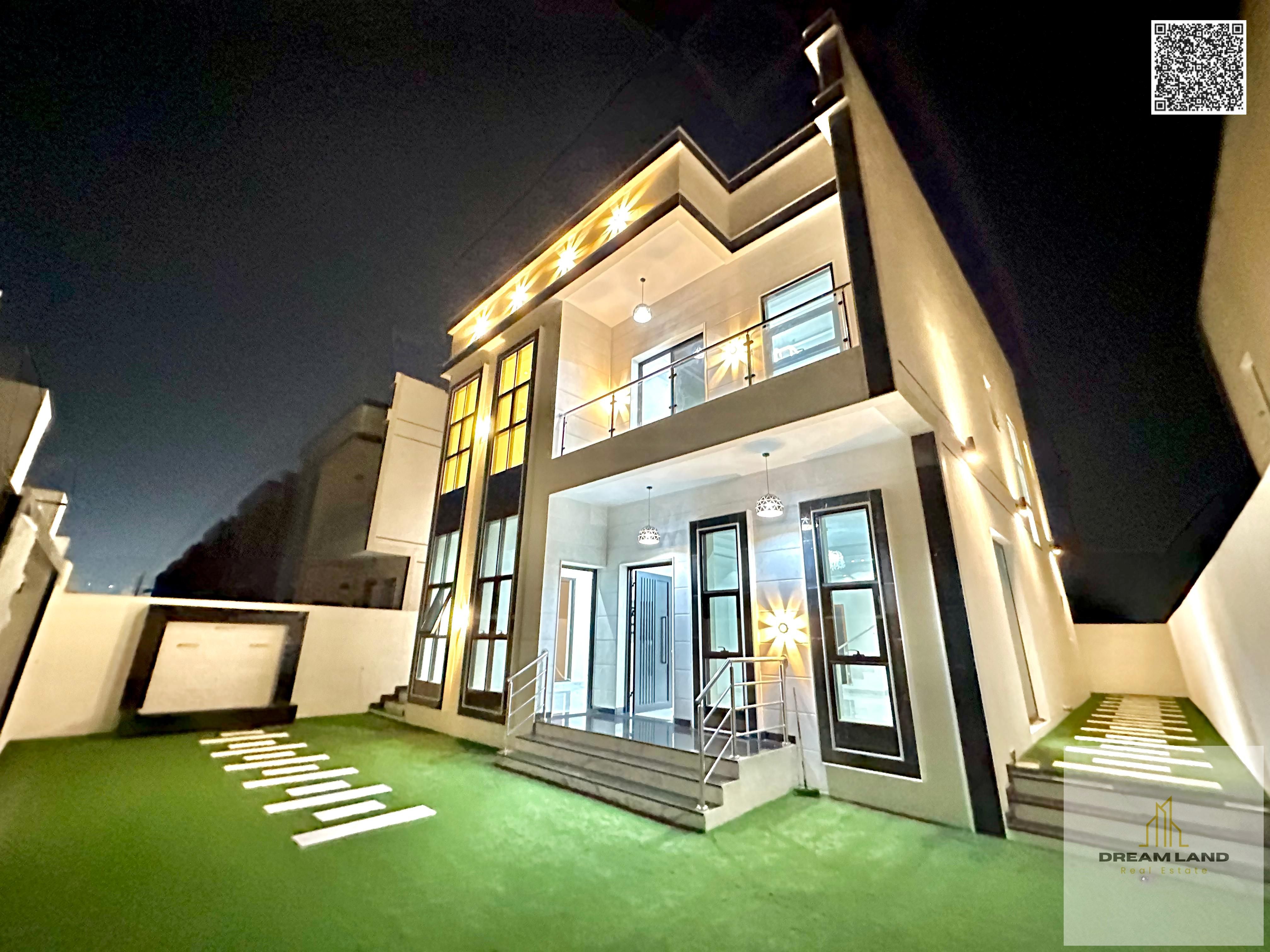Luxury villa in a prime location for sale Large yard - central air conditioning Close to the park Freehold for all nationalities